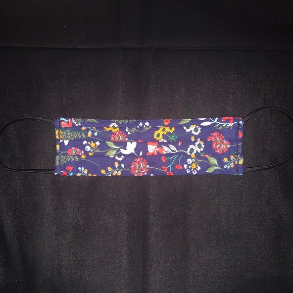 Handmade Floral Face Mask - Picture 2 of 4